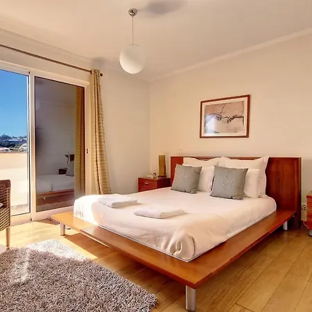 Lucy Sweet By Lovelystay Apartmán